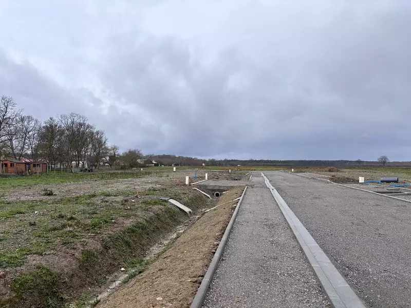 Terrain à bâtir, 538 m² - Labastidette (31600)