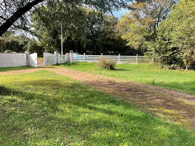 Terrain à bâtir, 568 m² - Echillais (17620)