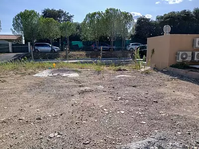 Terrain à bâtir, 300 m²