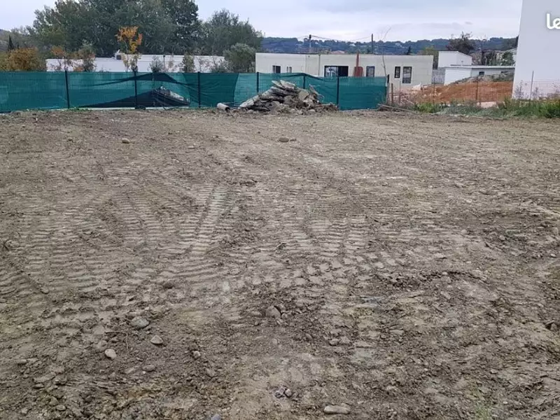 Terrain à bâtir, 740 m² - Istres (13800)