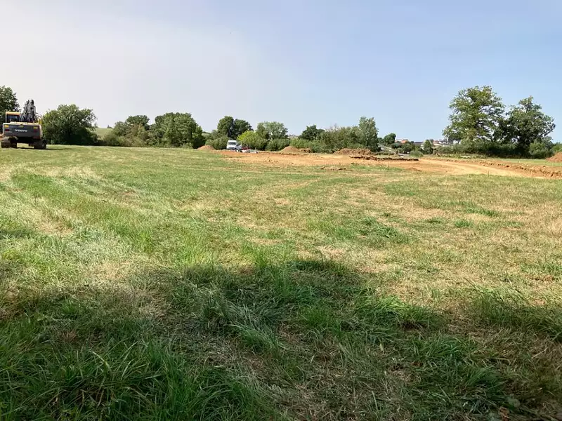 Terrain à bâtir, 584 m² - Arpajon-sur-Cère (15130)
