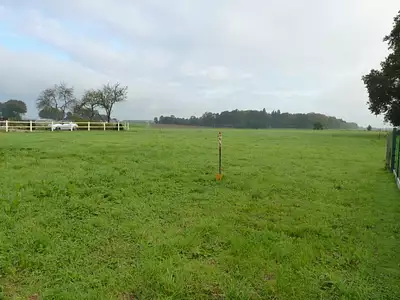 Terrain à bâtir, 853 m²