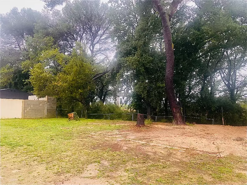 Terrain à bâtir, 340 m² - Vernègues (13116)