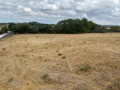 Terrain à bâtir, 908 m²