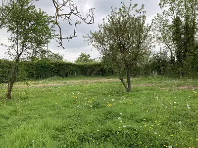 Terrain à bâtir, 606 m²