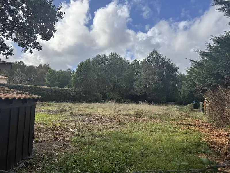 Terrain à bâtir, 493 m² - Brach (33480)
